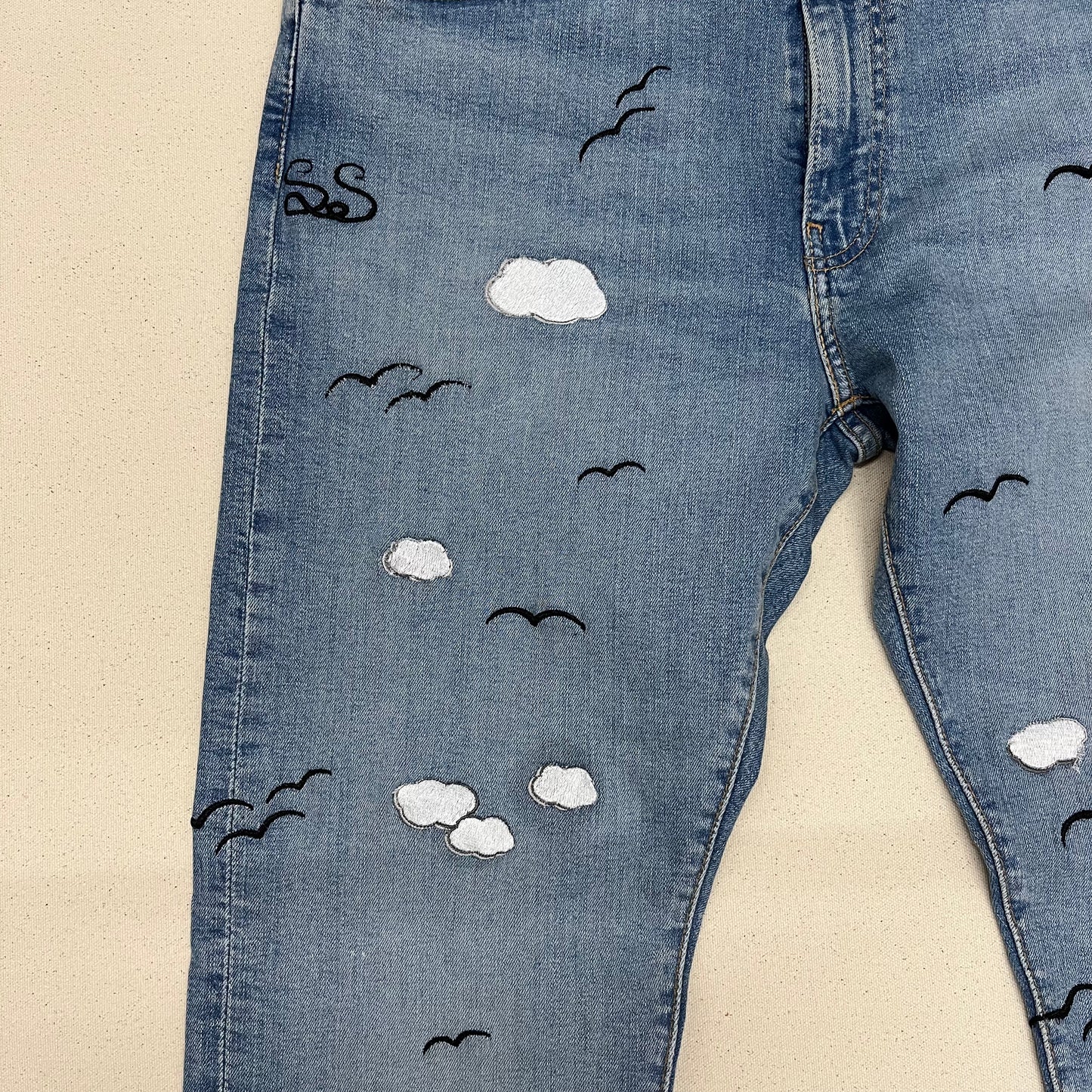 Embroidered Sunny day Jeans