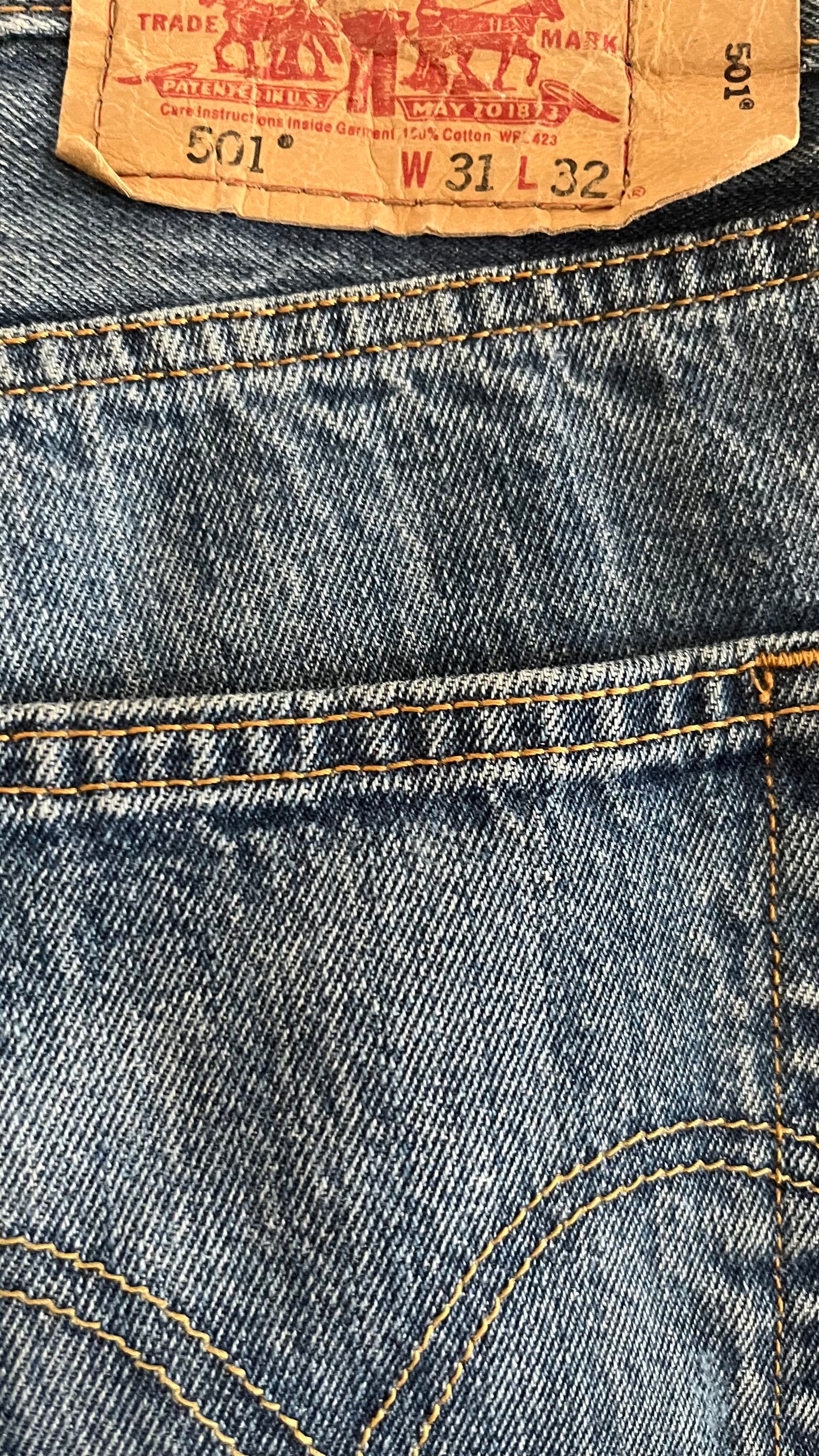 Stare jeans