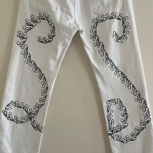 Embroidered Logo, logo jeans